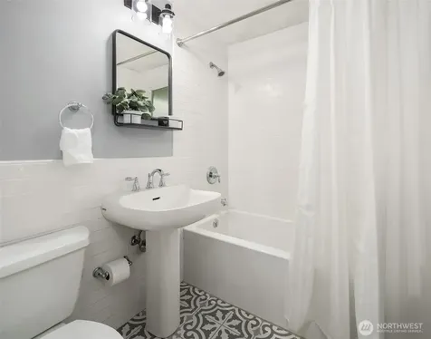 347 NW 52nd Street Seattle WA 98107