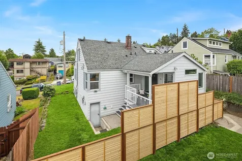 347 NW 52nd Street Seattle WA 98107