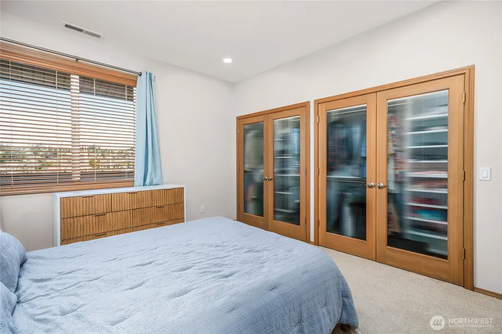 2401 Skyline Way Anacortes WA 98221