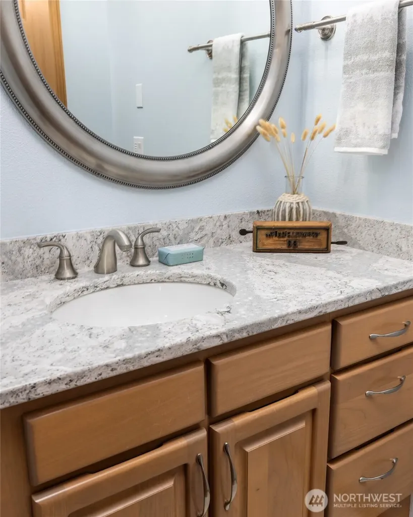 2401 Skyline Way Anacortes WA 98221