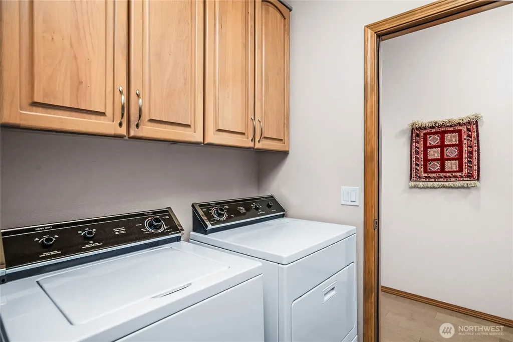 2401 Skyline Way Anacortes WA 98221