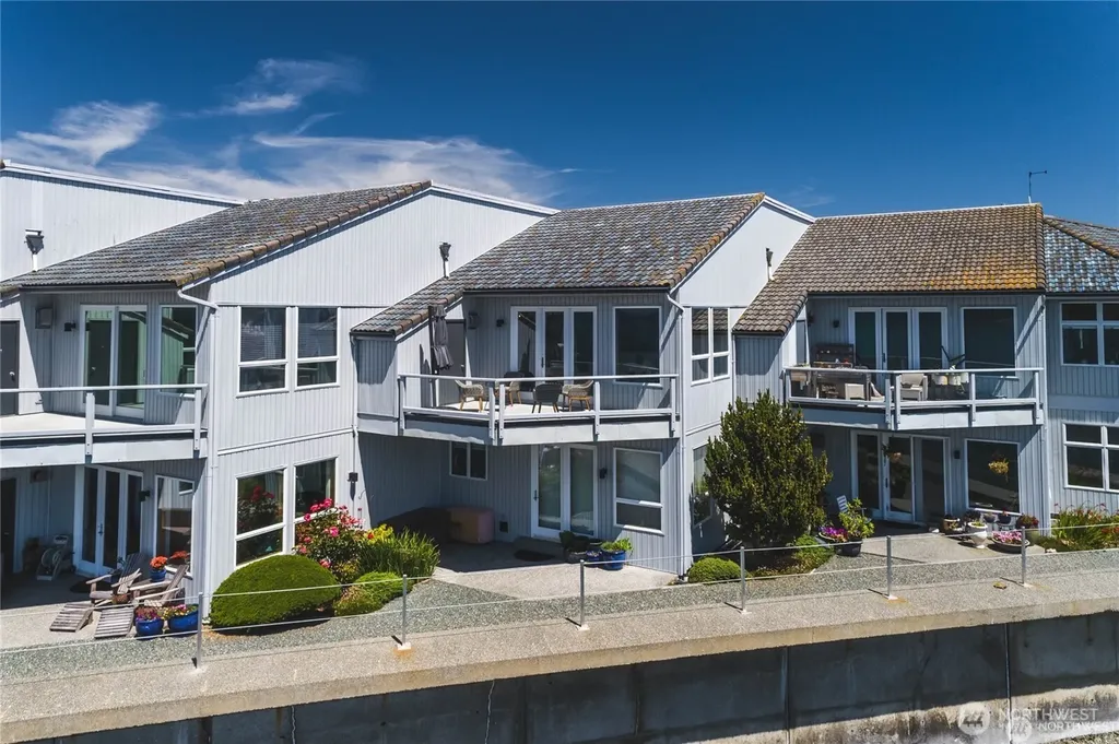 2401 Skyline Way Anacortes WA 98221