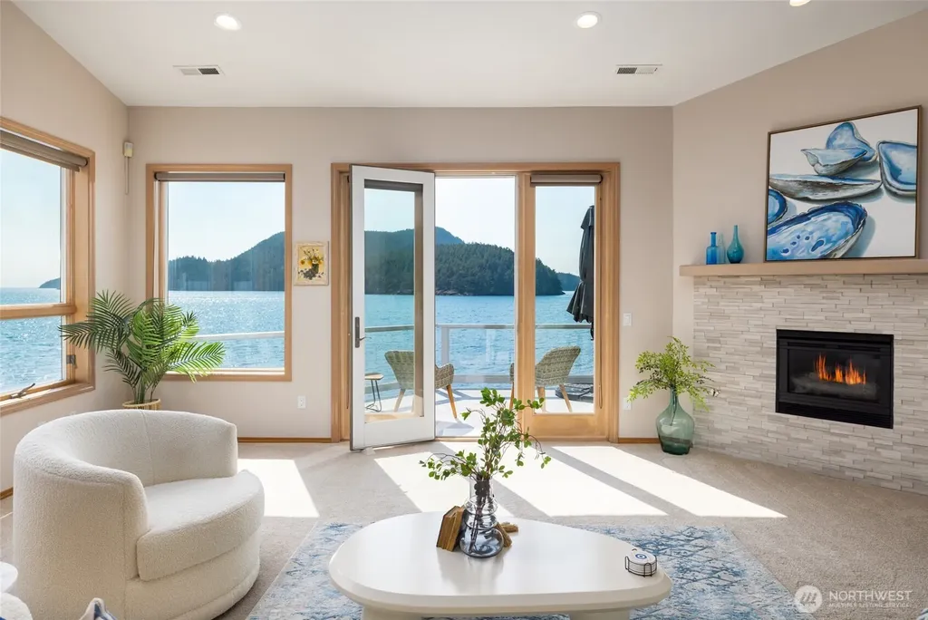 2401 Skyline Way Anacortes WA 98221
