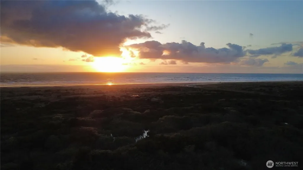 18 Haven Lane Copalis Beach WA 98535