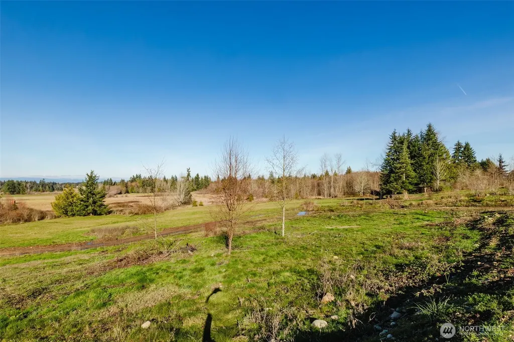 208 Laird Road Port Angeles WA 98363