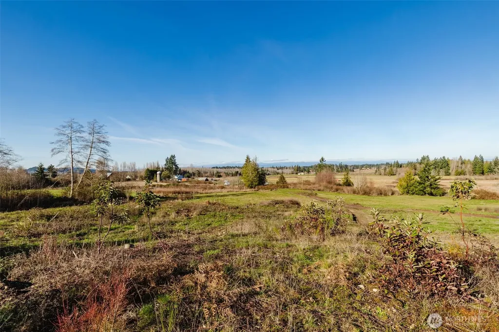 208 Laird Road Port Angeles WA 98363