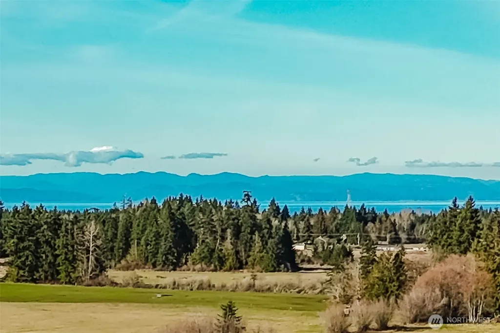 208 Laird Road Port Angeles WA 98363