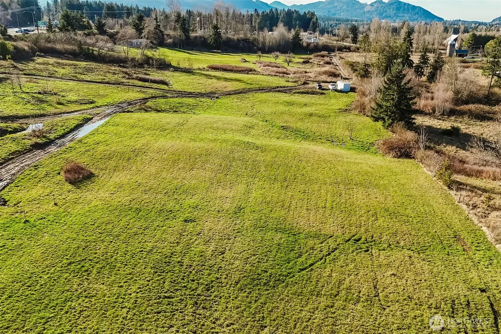 208 Laird Road Port Angeles WA 98363