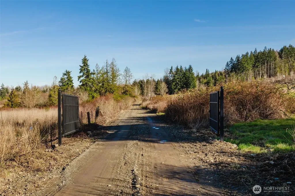 208 Laird Road Port Angeles WA 98363