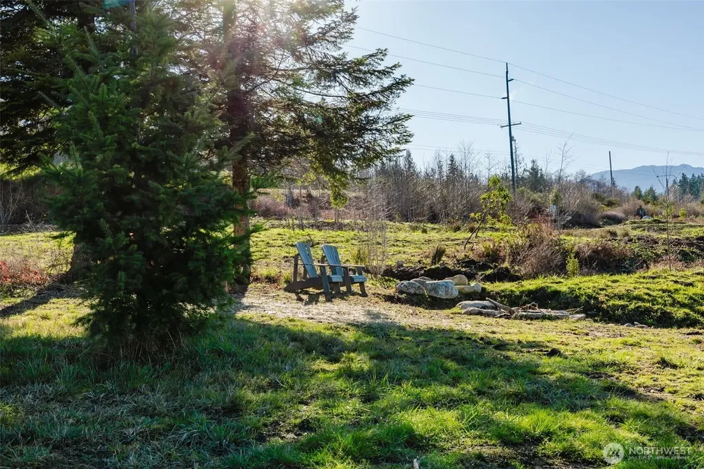 208 Laird Road Port Angeles WA 98363