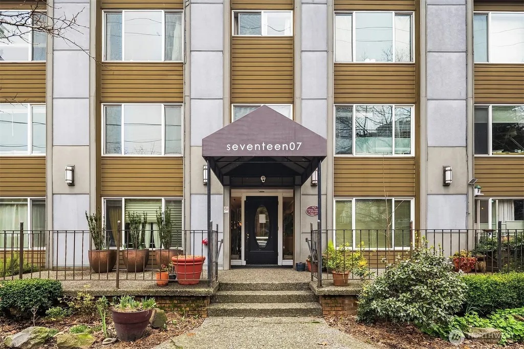1707 Boylston Avenue Seattle WA 98122