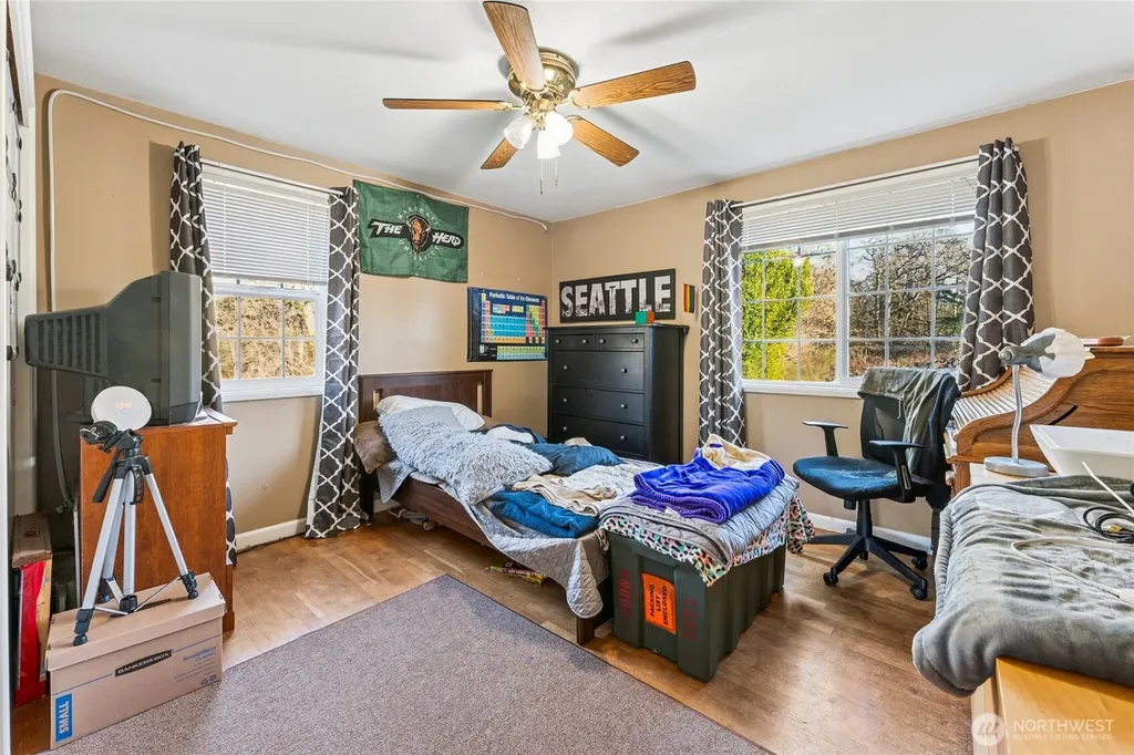 406 Dupont Avenue Dupont WA 98327