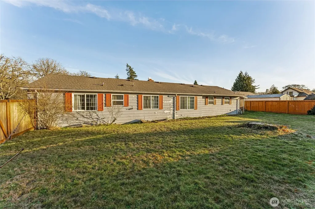 406 Dupont Avenue Dupont WA 98327