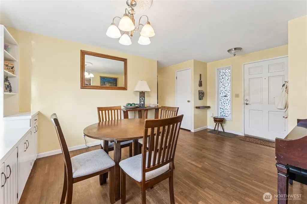 406 Dupont Avenue Dupont WA 98327