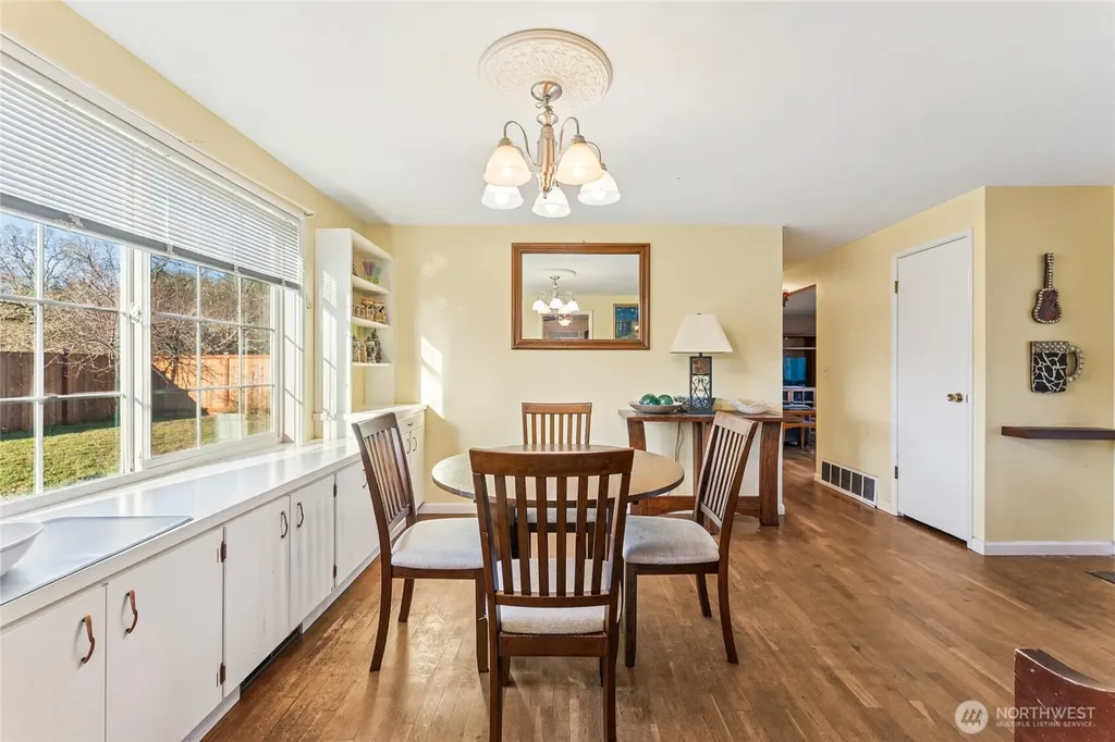 406 Dupont Avenue Dupont WA 98327