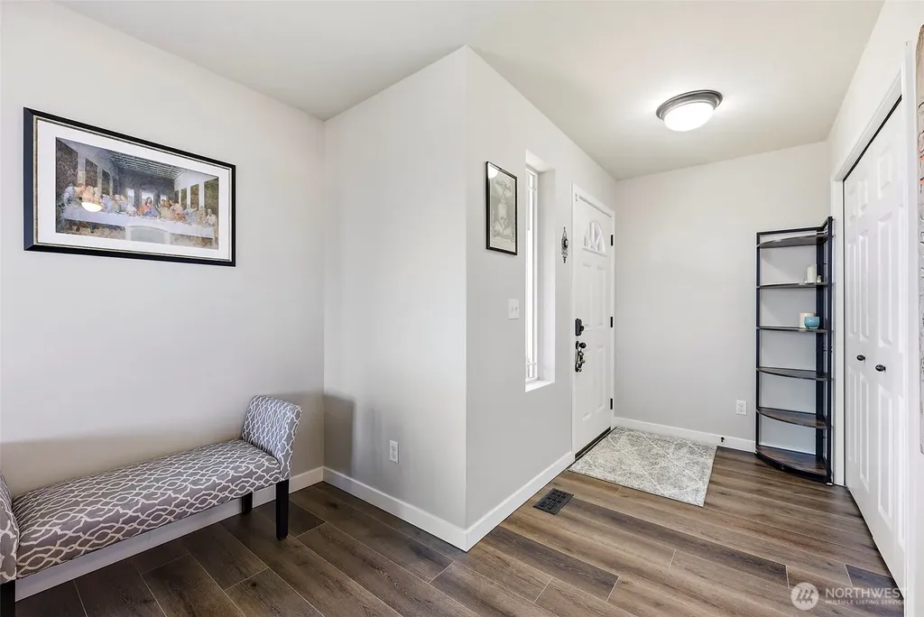 3108 E Valley View Terrace Tacoma WA 98404