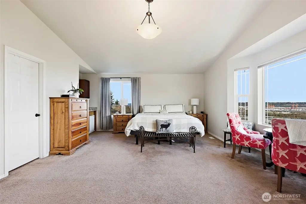 3108 E Valley View Terrace Tacoma WA 98404