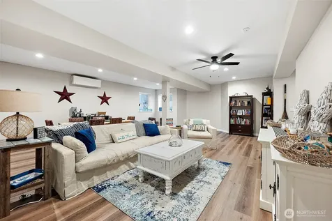 3108 E Valley View Terrace Tacoma WA 98404