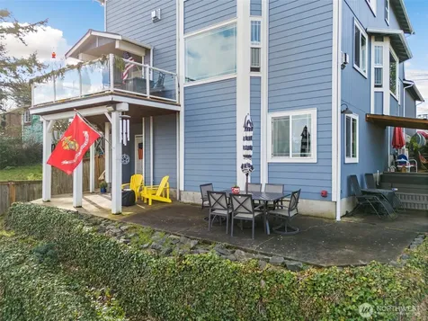 3108 E Valley View Terrace Tacoma WA 98404