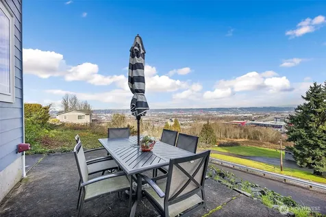 3108 E Valley View Terrace Tacoma WA 98404