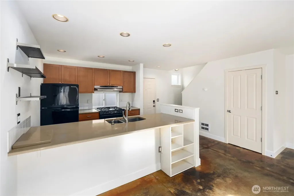 112 22nd Avenue Seattle WA 98122