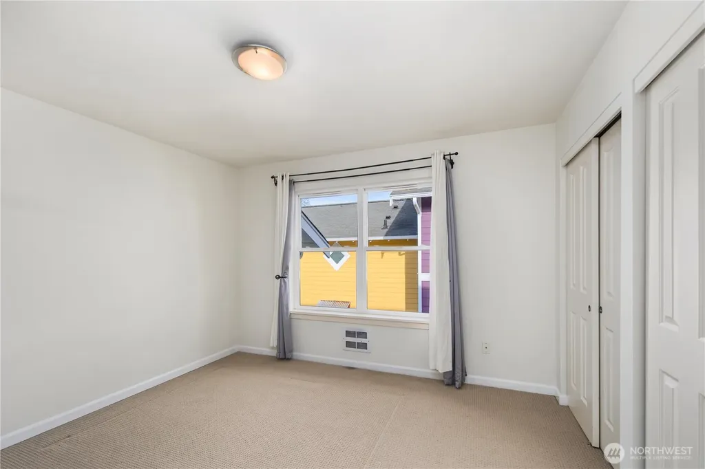 112 22nd Avenue Seattle WA 98122