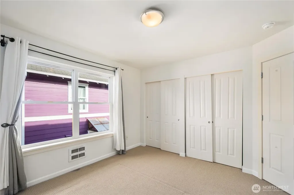 112 22nd Avenue Seattle WA 98122