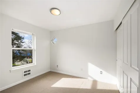 112 22nd Avenue Seattle WA 98122