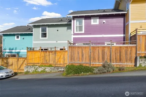 112 22nd Avenue Seattle WA 98122