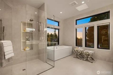 9607 NE 30th Place Clyde Hill WA 98004