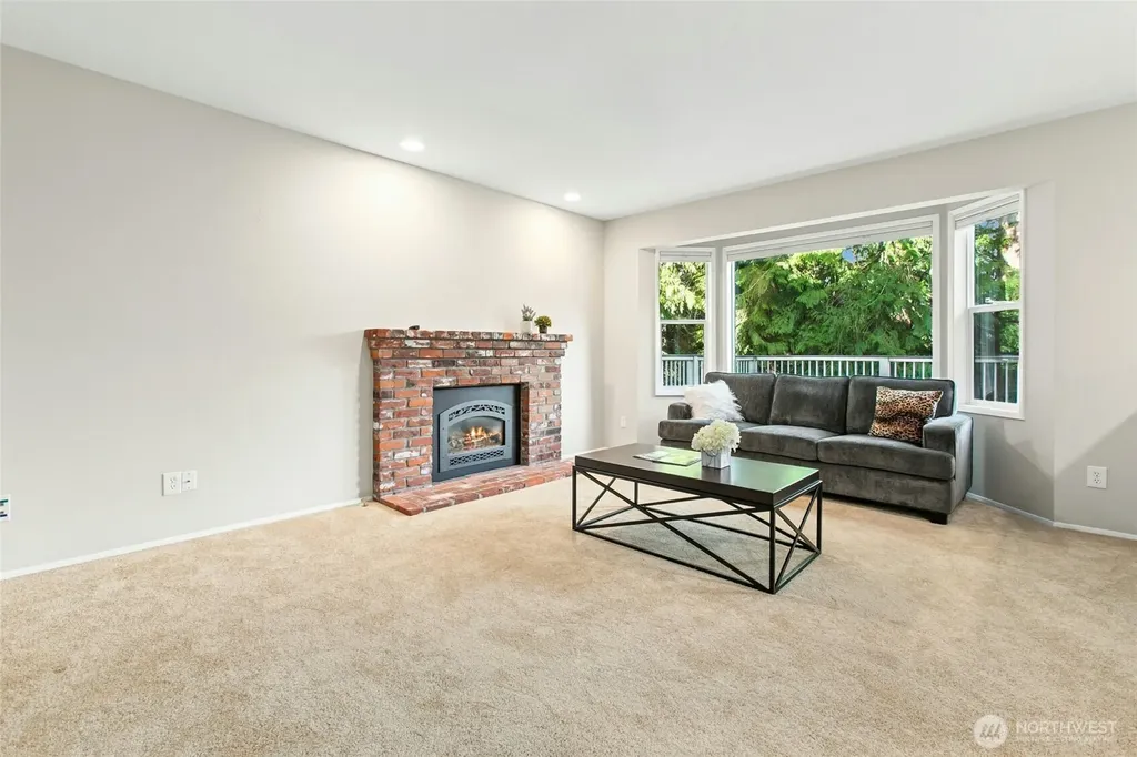 4310 209th Avenue NE Sammamish WA 98074