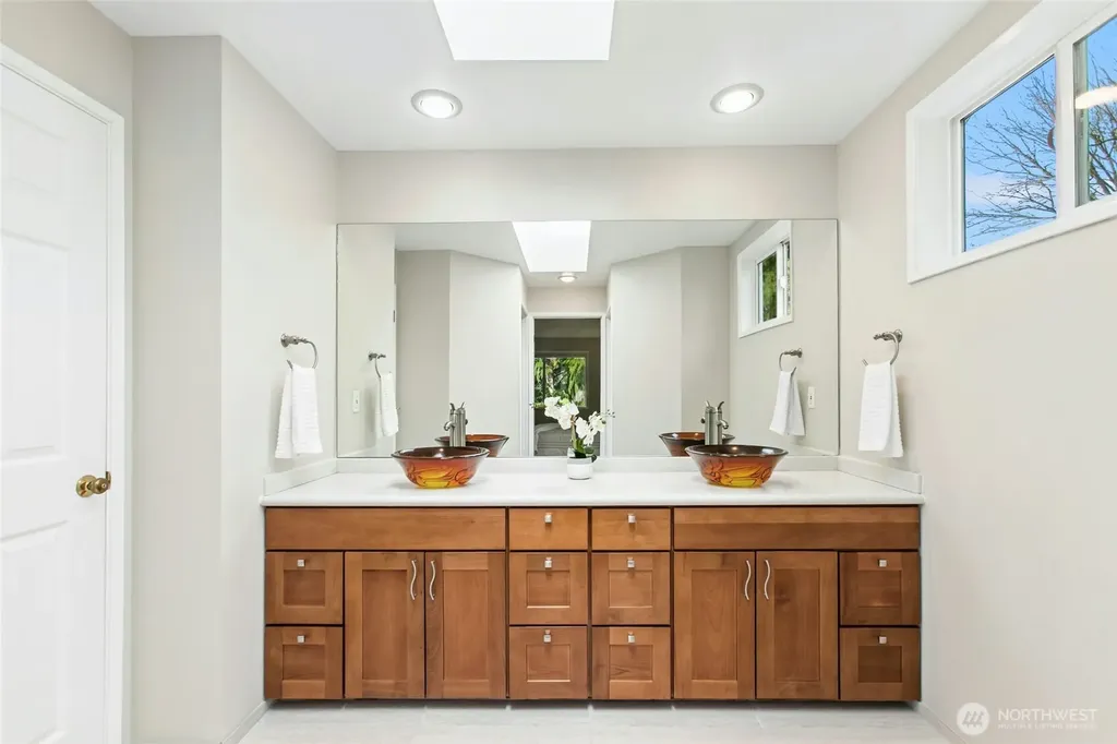 4310 209th Avenue NE Sammamish WA 98074