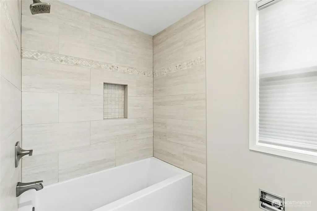 4310 209th Avenue NE Sammamish WA 98074