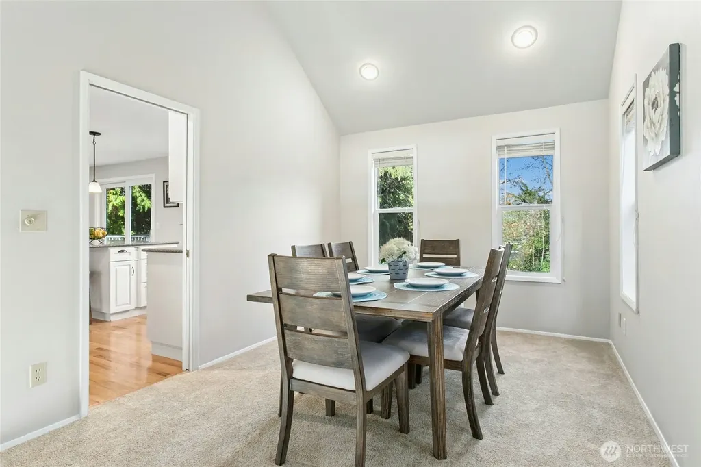 4310 209th Avenue NE Sammamish WA 98074