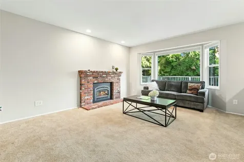4310 209th Avenue NE Sammamish WA 98074