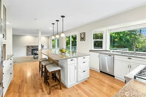 4310 209th Avenue NE Sammamish WA 98074