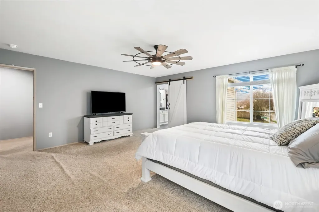 18401 95th Avenue Ct E Puyallup WA 98375