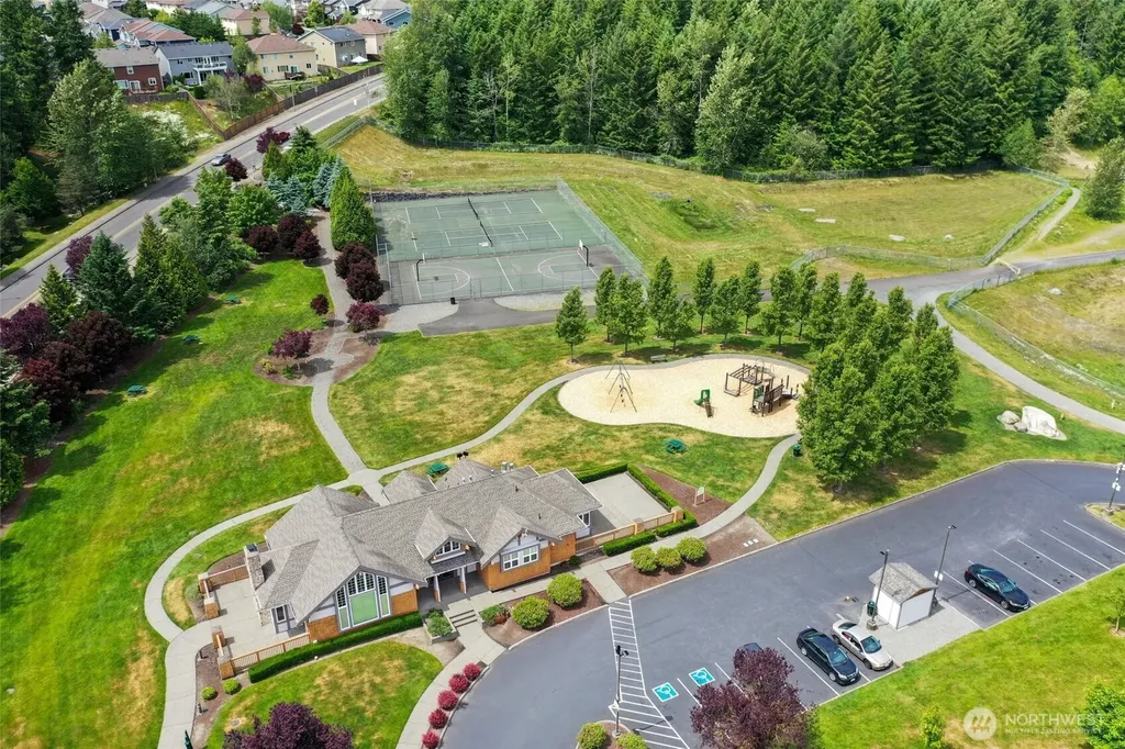 18401 95th Avenue Ct E Puyallup WA 98375
