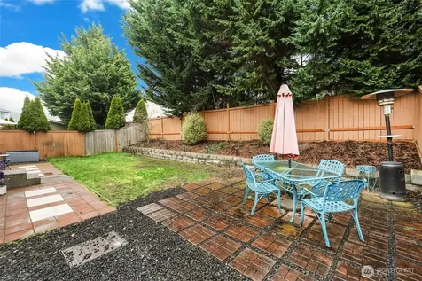 18401 95th Avenue Ct E Puyallup WA 98375