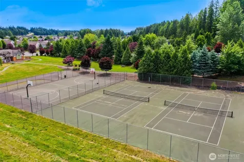 18401 95th Avenue Ct E Puyallup WA 98375