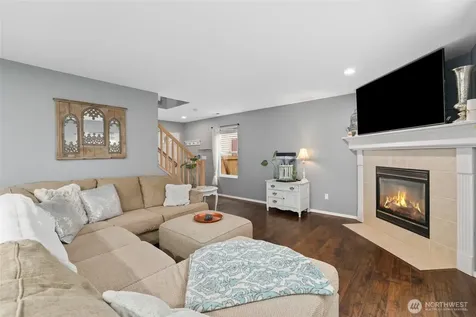 18401 95th Avenue Ct E Puyallup WA 98375