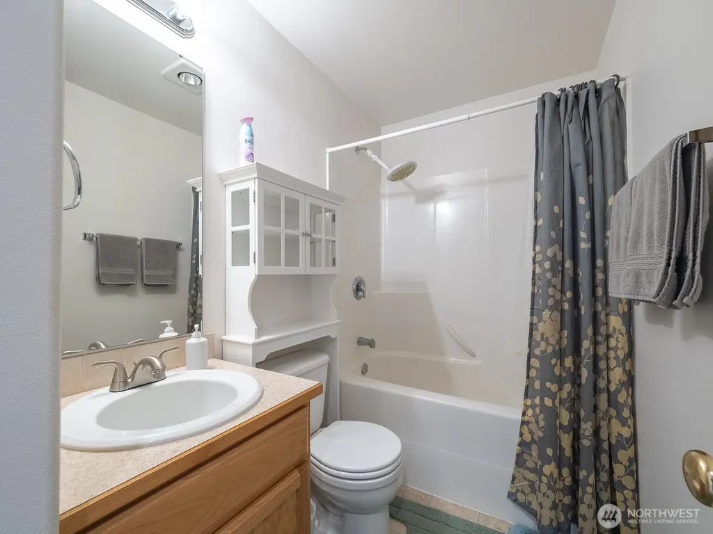 10543 NE Kingston Meadows Circle Kingston WA 98346