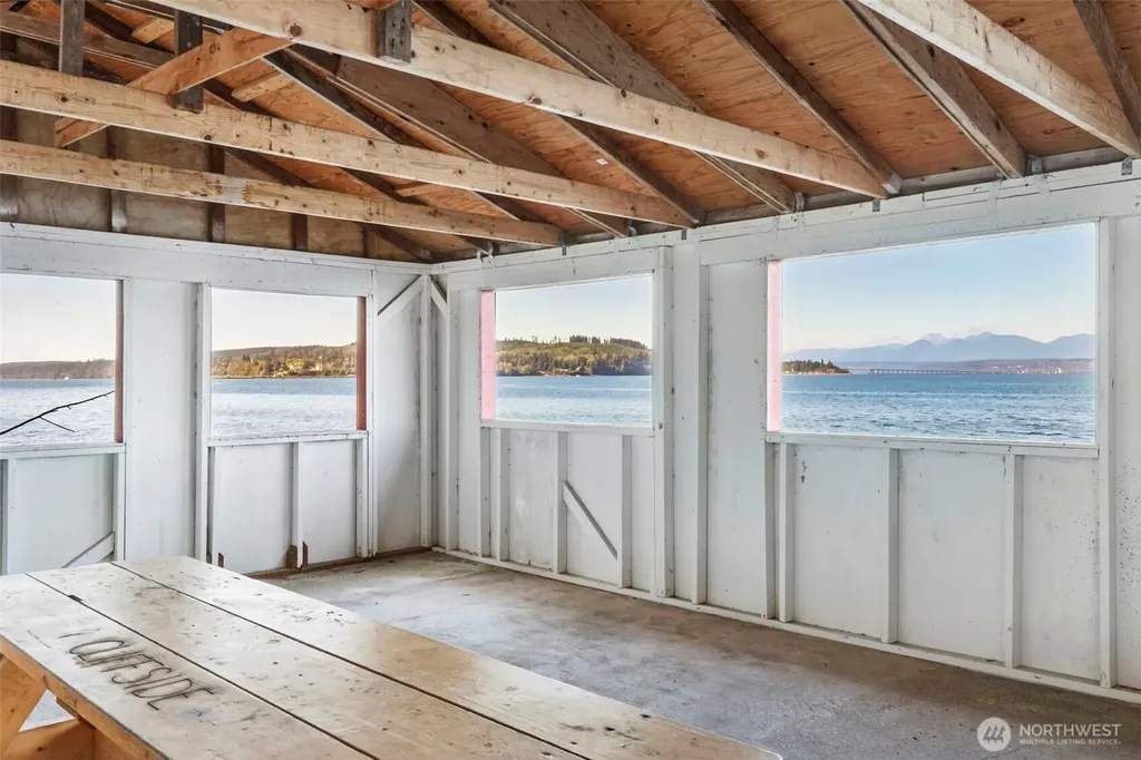 34638 Bridge View Place Kingston WA 98346