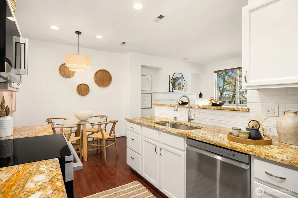 2211 NE Natalie Way Issaquah WA 98029