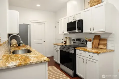 2211 NE Natalie Way Issaquah WA 98029