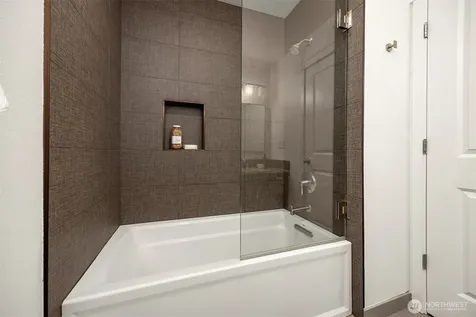 2211 NE Natalie Way Issaquah WA 98029