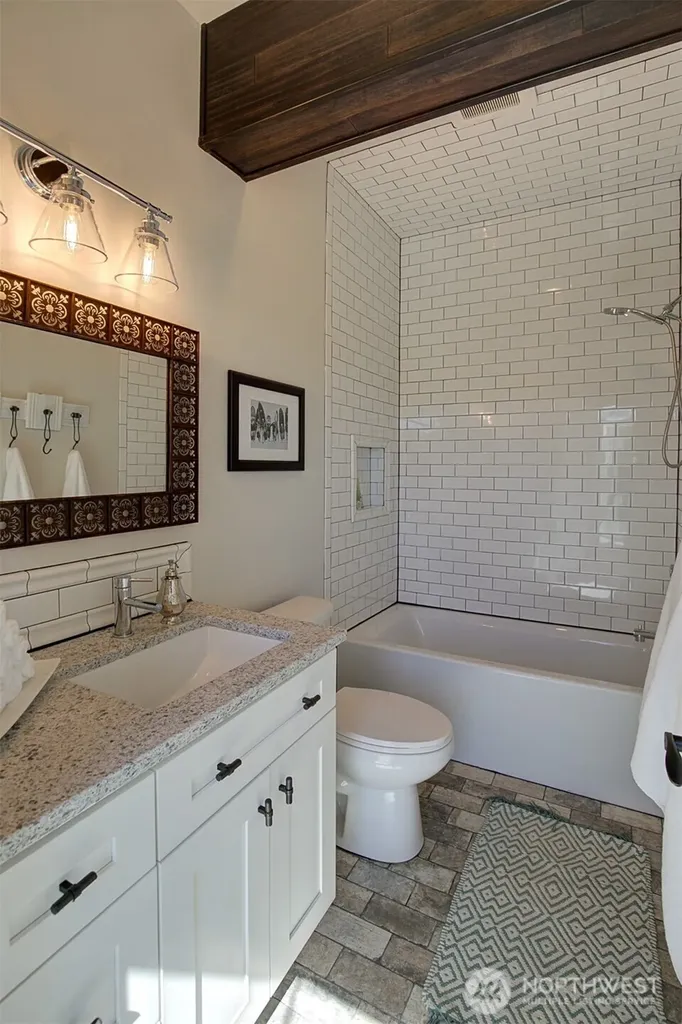 577 Sand Dune Avenue SW Ocean Shores WA 98569