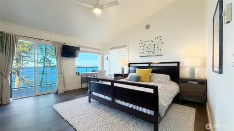 27 M Cascade Drive Hat Island WA 98206