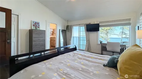 27 M Cascade Drive Hat Island WA 98206