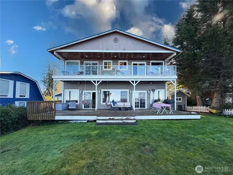 27 M Cascade Drive Hat Island WA 98206